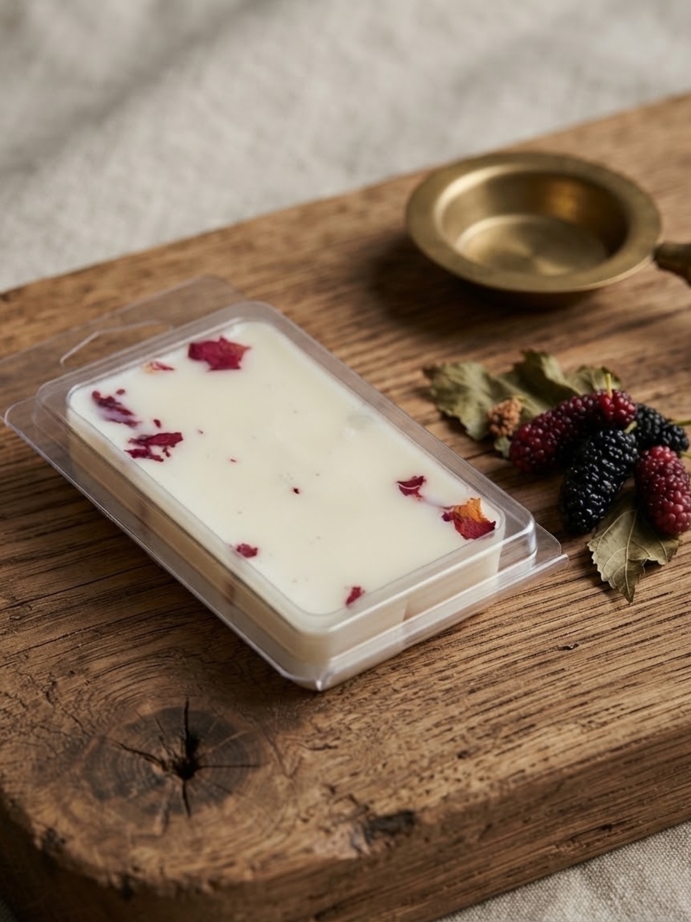 Botanical Mulberry Spice Soy Wax Melt Clamshell - Cream